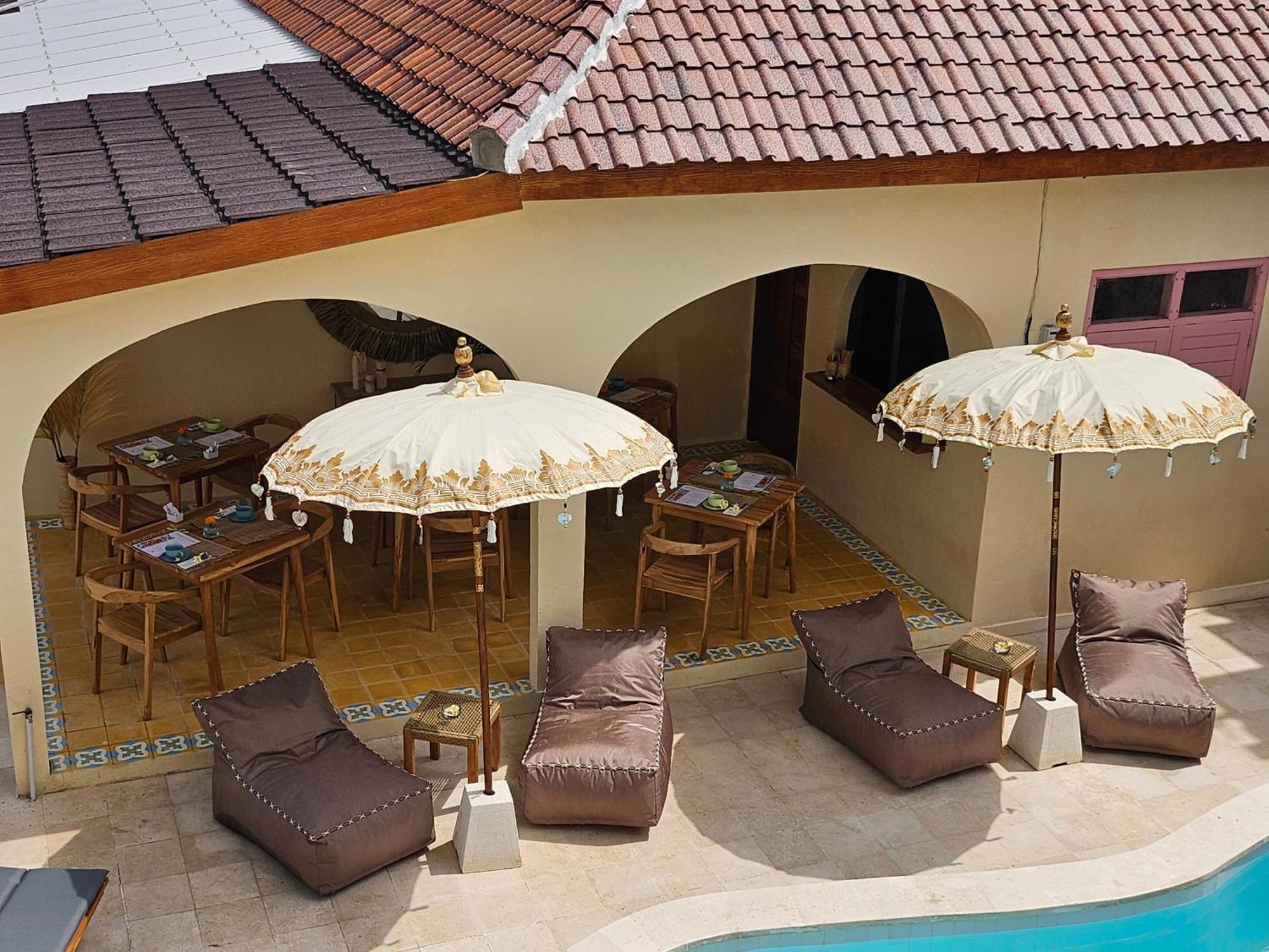 United Colors Of Lembongan Hotel Ngoại thất bức ảnh
