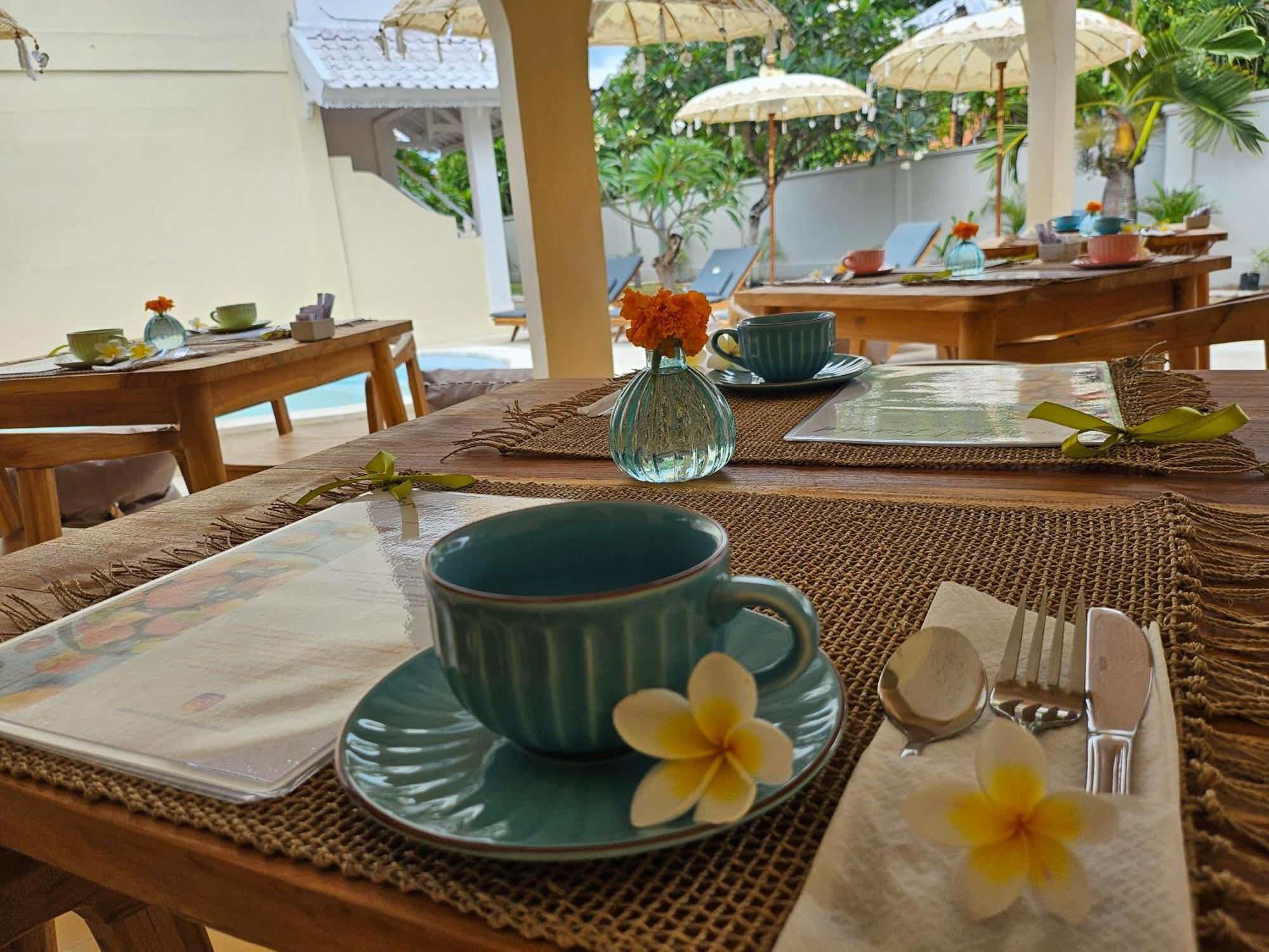 United Colors Of Lembongan Hotel Ngoại thất bức ảnh
