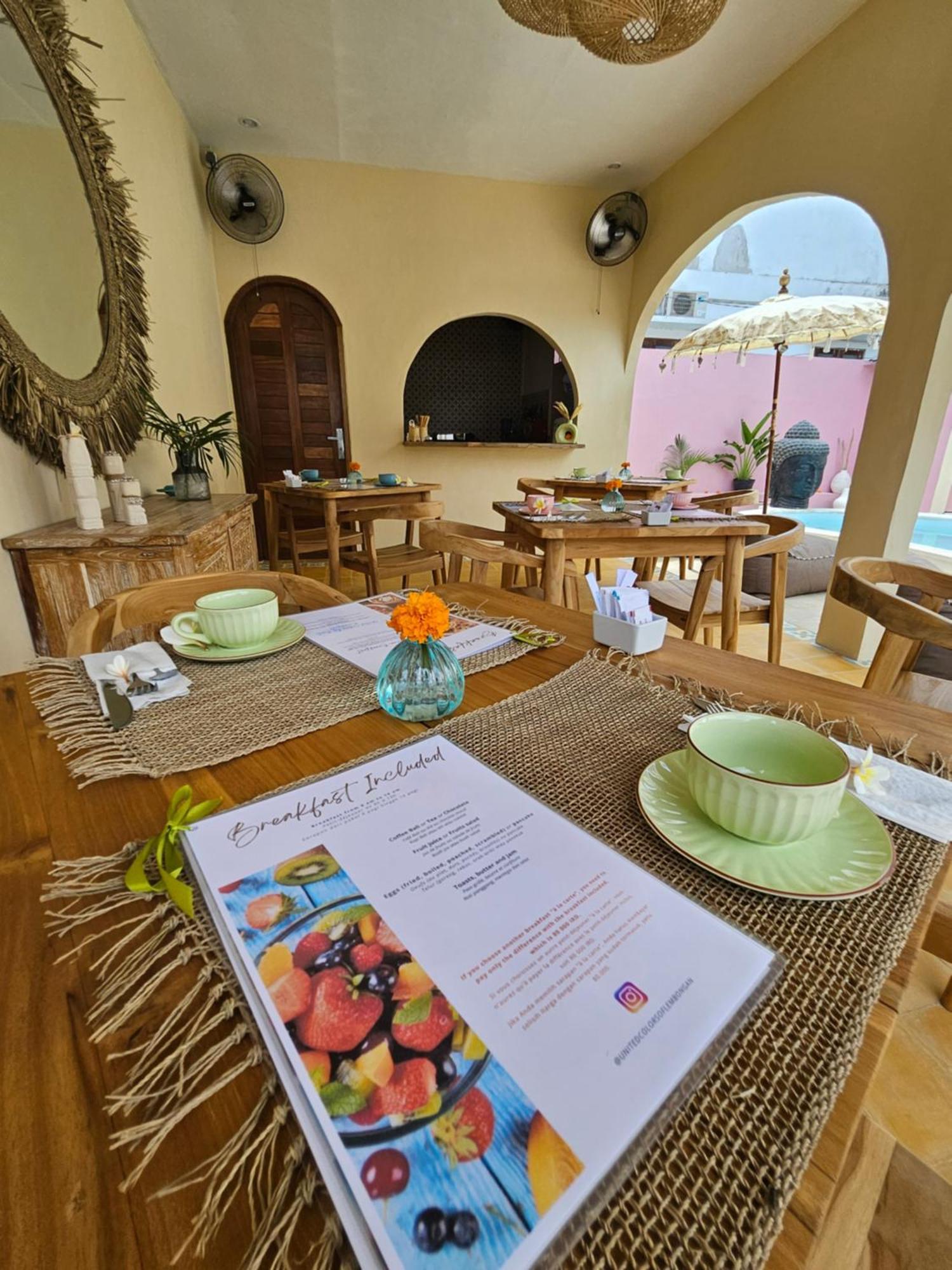 United Colors Of Lembongan Hotel Ngoại thất bức ảnh