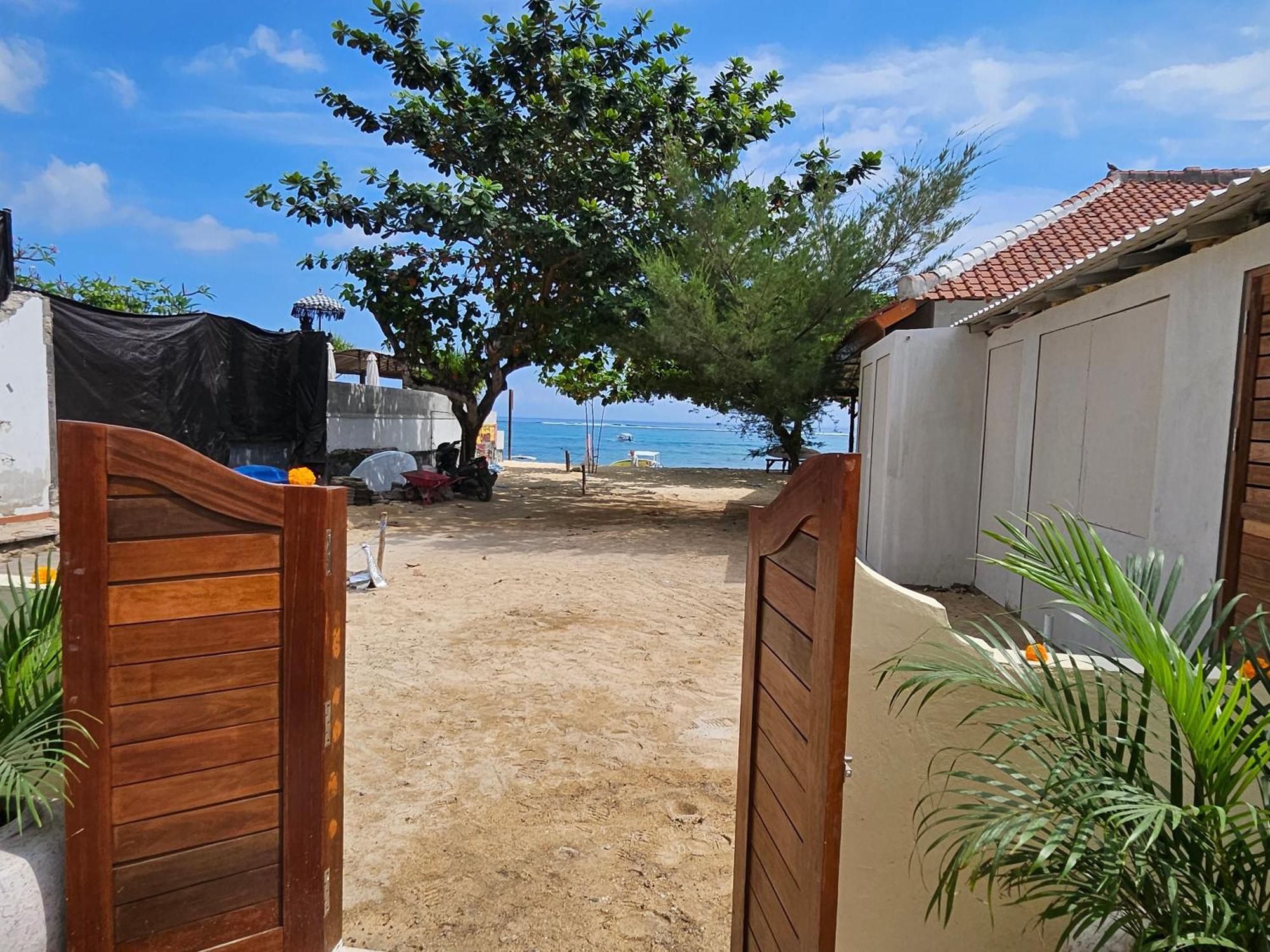 United Colors Of Lembongan Hotel Ngoại thất bức ảnh